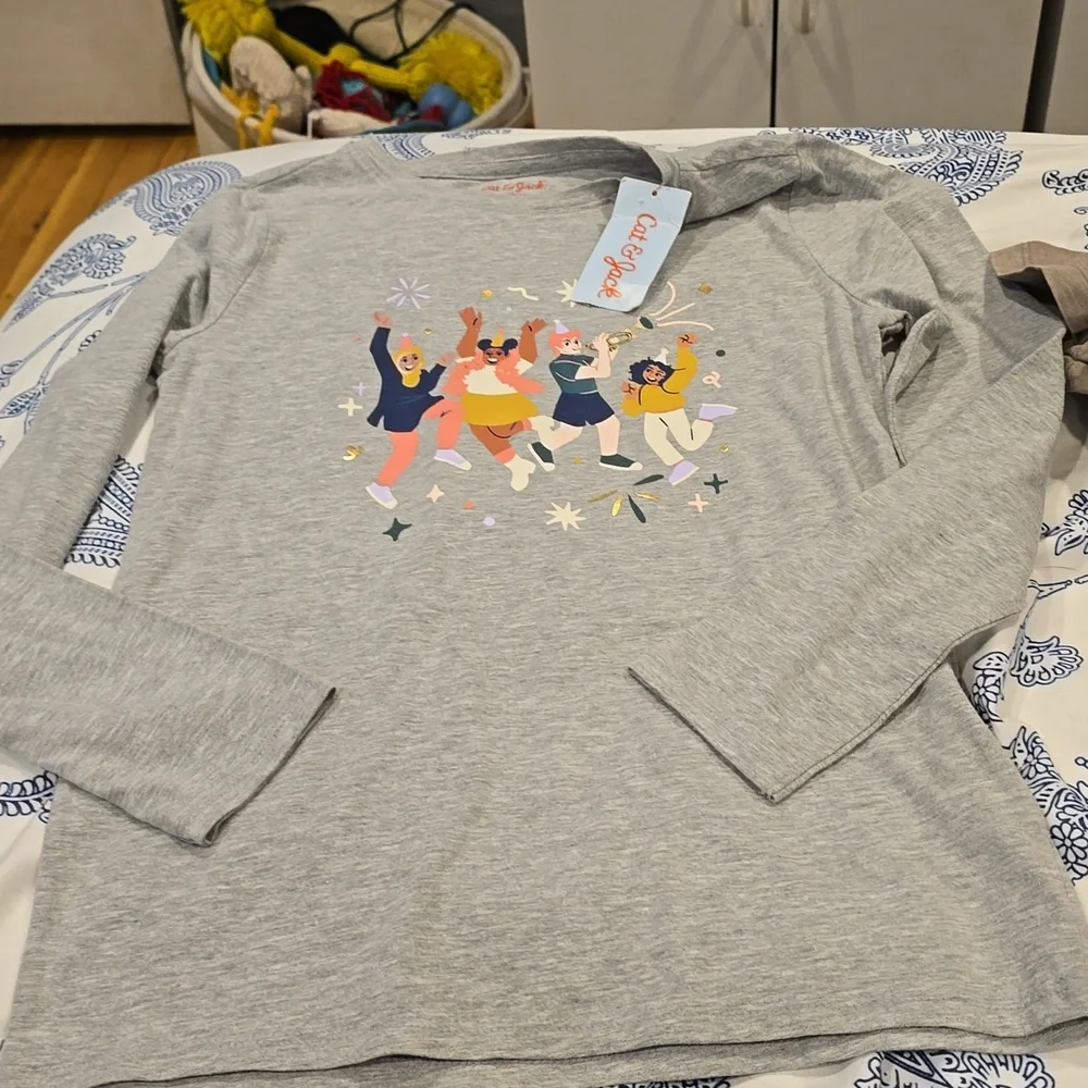 ❤️10/$13 New cat & jack long sleeved shirt